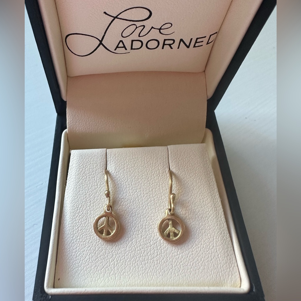 Marian Maurer 18k Yellow Gold Micro Peace Sign Dangle Earrings